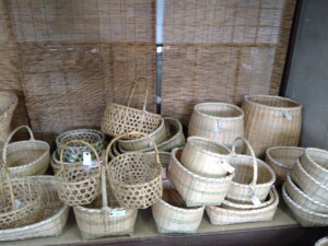 茣蓙九・森九商店店内