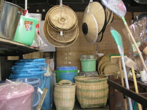 茣蓙九・森九商店店内