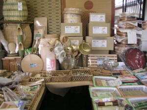 茣蓙九・森九商店店内