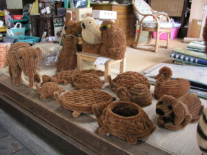 茣蓙九・森九商店店内