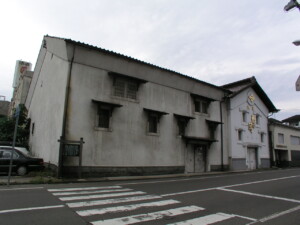 茣蓙九・森九商店街並み